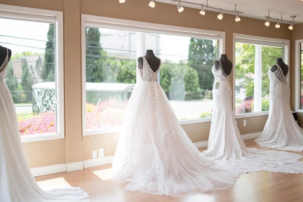 Trunk Shows: Everything You Need to Know when Shopping for your Wedding Dress. Desktop Image
