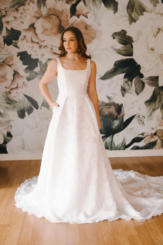 pilar-dress-in-heavy-french-silk-crepe-lena-medoyeff-bridal-portland-oregon-photogr